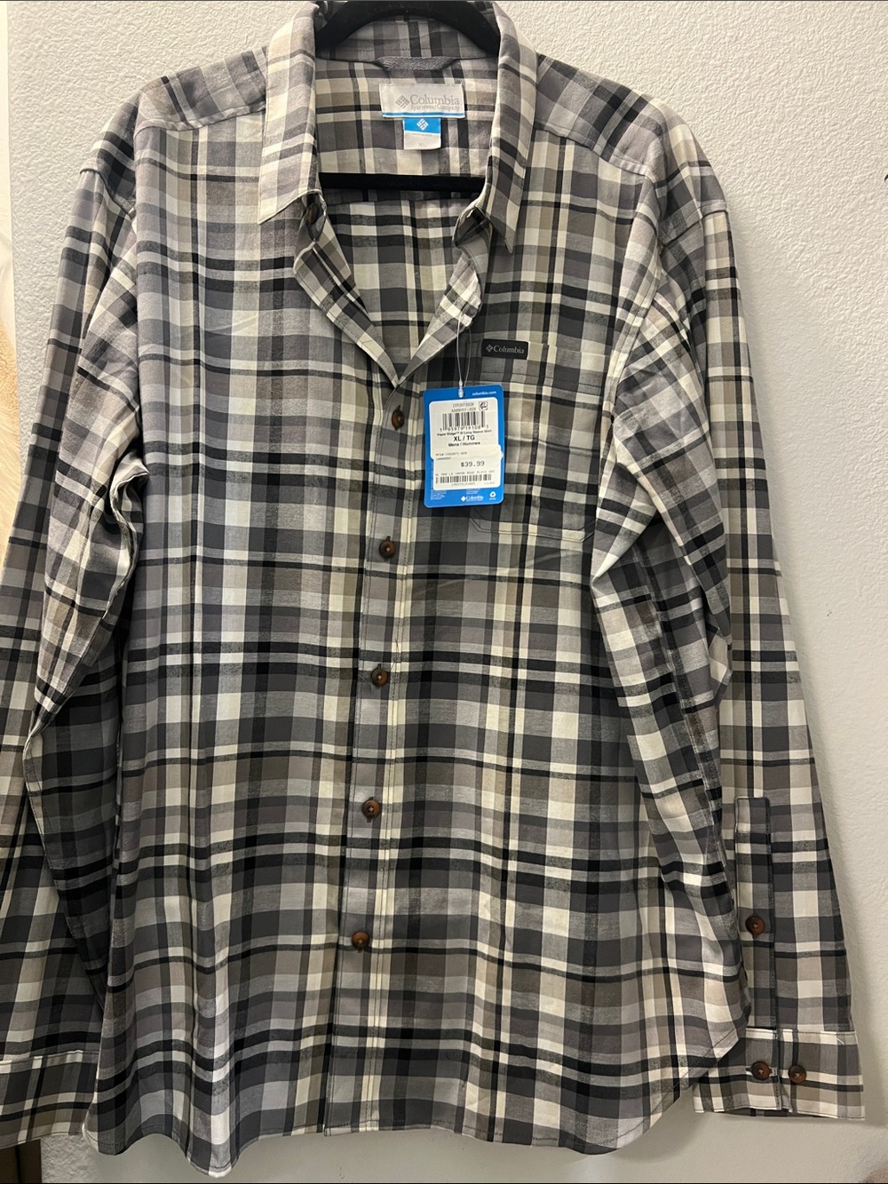 Columbia Men’s Black and Gray Plaid Button-Down Shirt